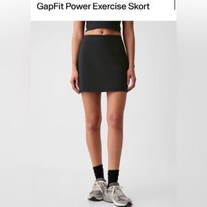 GapFit Black Exercise Skort